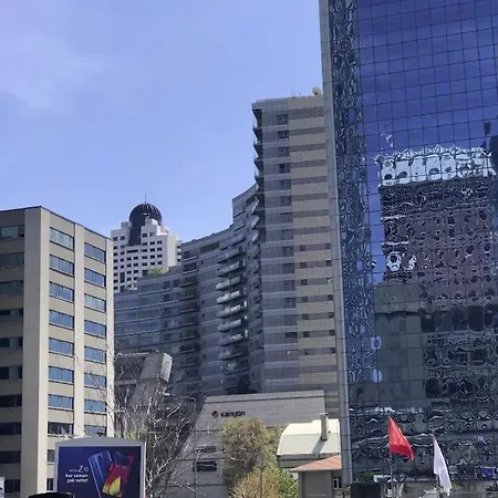 Central Location Near Kanyon/ozdilek & Metro *