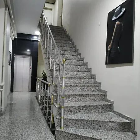 Central Location Near Kanyon/ozdilek & Metro * Stambuł